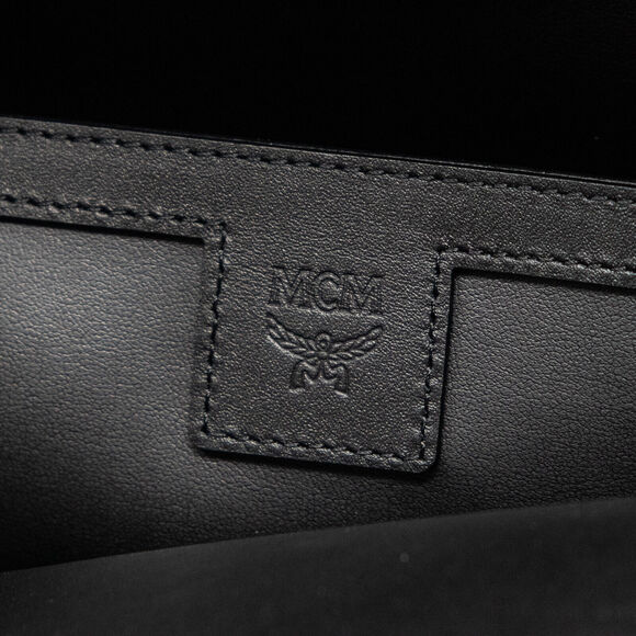 MCM Stark Black Leather Medium Backpack (MMKCAVE01BK001) - Picture 11 of 13